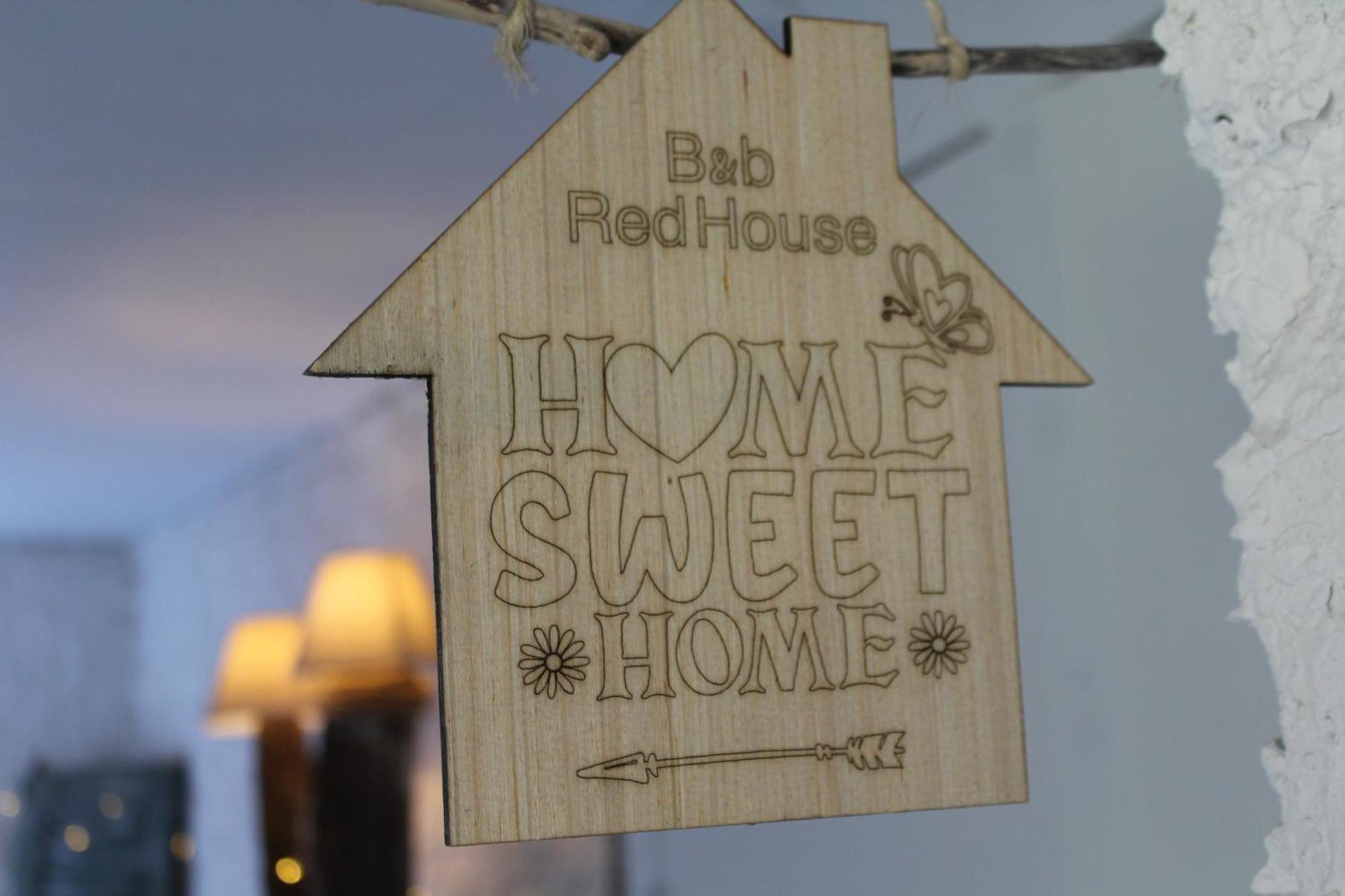 B&B Red House Garlate ภายนอก รูปภาพ